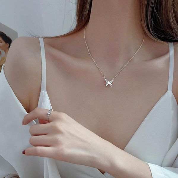 

pendant necklaces loeve butterfly clavicle chain necklace for women micro-inlaid shiny zircon wedding jewelry gifts 2021, Silver
