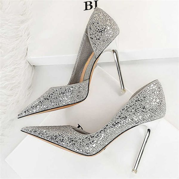 

famous brand 2022 women .5cm high heels glitter bling pumps lady elegant wedding bride prom fetish scarpins plus size 43 shoes designer cl, Black