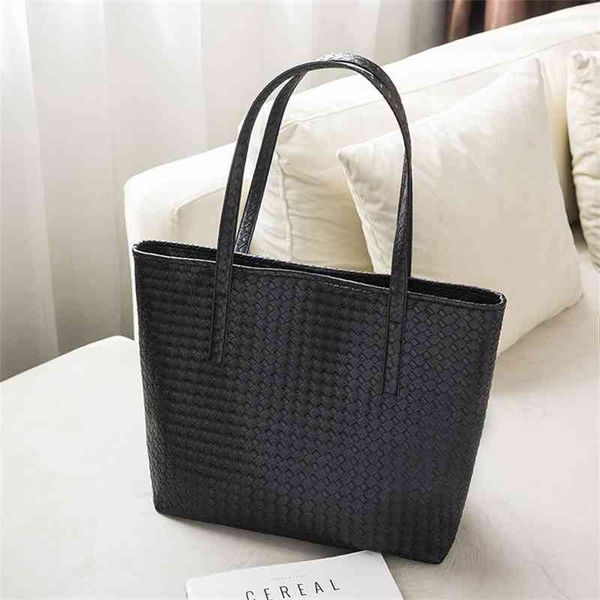 

autumn and winter 2020 women's woven large capacity shoulder fashion leisure hand simple bag