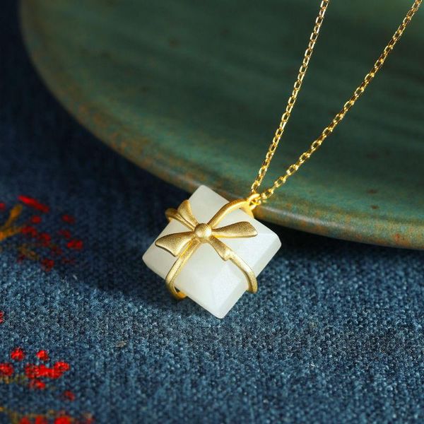 

chains hml& silver inlaid natural hetian jade bow gift box shape pendant necklace cold wind fresh and lovely women's brand jewelry