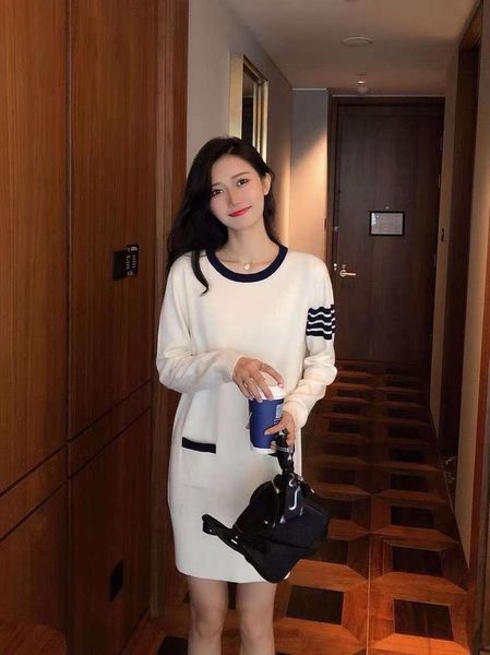 

fanfan autumn back dog knitted thin medium length pencil, White;black
