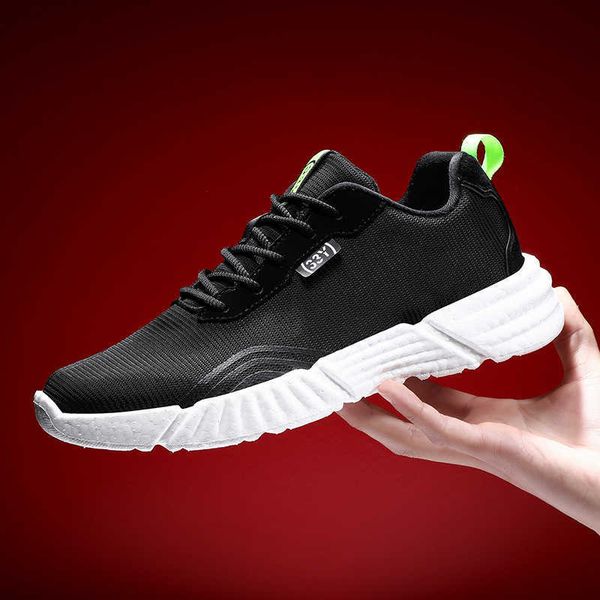 

2021 designer men's shoes trend versatile running korean leisure soft soled flying mesh sportstraining sneakers