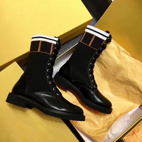 

2021 latest women designer boot new autumn and winter thick bottom increased platform shoes pocket wallet motorcycle boots removable bags wi, Black