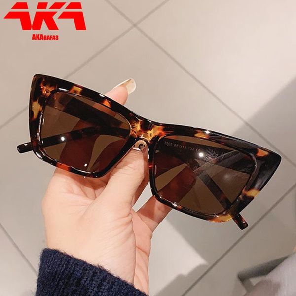 

akagafas cat eye women sunglasses small personality for brand designer retro gafas de sol para mujer, White;black
