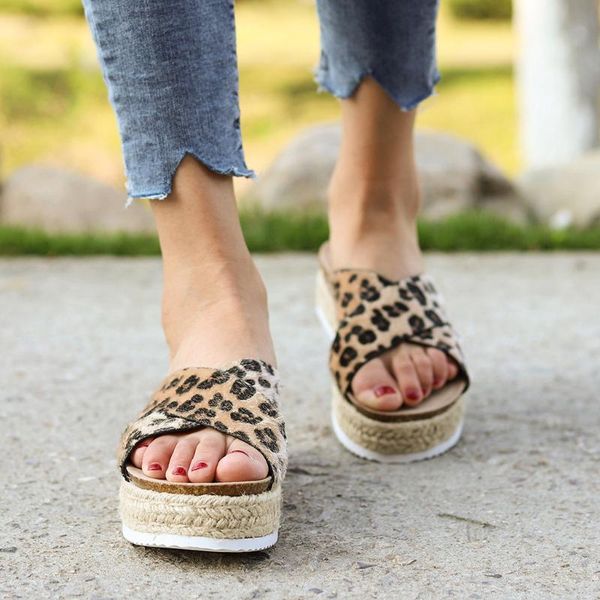 

women's fashion casual daily chic thick-bottom light slides sandals platform beach shoes outside slippers zapatos de mujer 50, Black