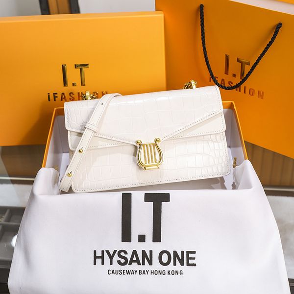 

new handbags hong kong it leather grain fashion versatile women's shoulder youth chain cross zipper small square bag factory direct sal