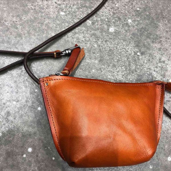 

leather handmade head single shoulder messenger bag women's small vegetable tanned leather hand mobile phone bag black friday 6scf