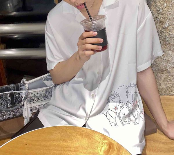 

fashiondemon rc independent / erd melancholy rich second generation rice white like silk shirt men and women loose minority short sleeve t-s, White;black