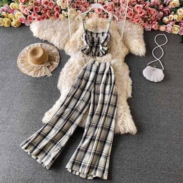 

fashion women's clothing two-piece suit pants & capris, Black;white