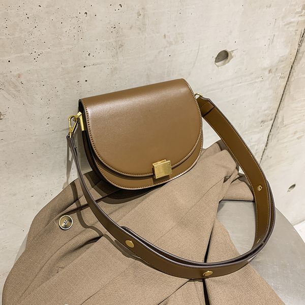 

Messenger BagsWide 2021 Armpit Saddle Fashion Strap Messenger Half Round Single Shoulder Women's Bag