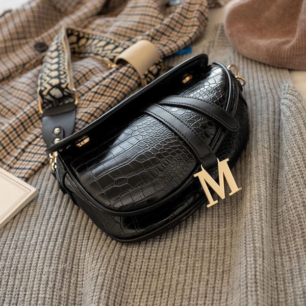

70% off handbag alligator lady's leather saddle women's new design handbag fashionable retro single shoulder messenger bag for gir