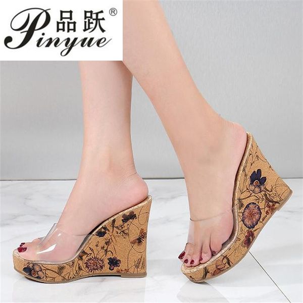 

summer 2021 style with wedges and retro prints high heels platform shoes clear crystal glass slippers, Black