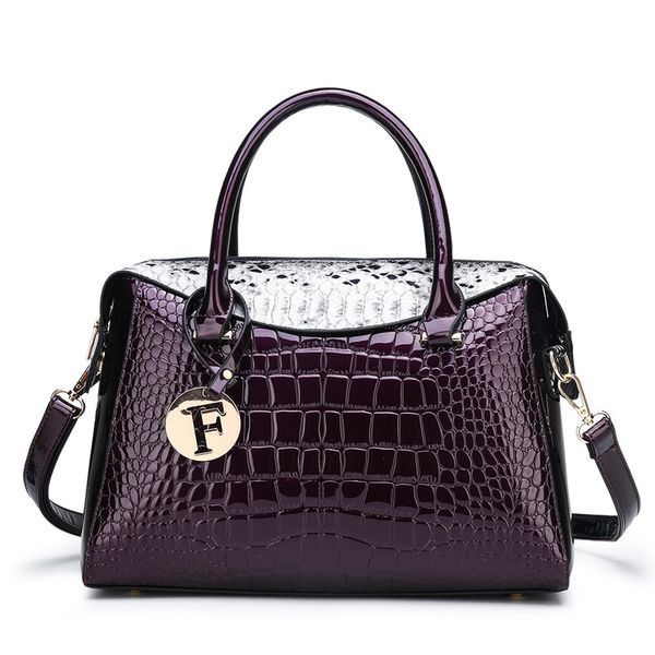 

messenger bags messenger bags2021 crocodile pattern trend patent leather shell simple women's portable shoulder mommy bag