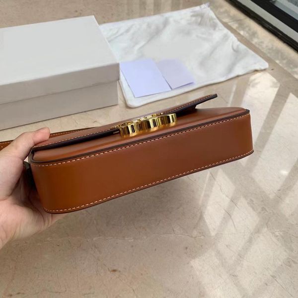 

waist bags luxury retro lock shoulder bag 2021 classic tofu small square fashion baguette women mini handbag