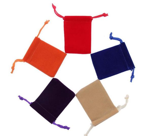 

2021 wholesale jewelry gift bag pouches velvet bags for women men stainless steel bracelet bag bangle rings necklace jewelry, White