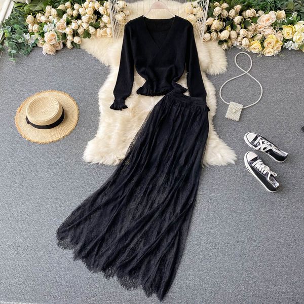 

women autumn korean fashion set v neck long sleeve elastic knitted + french high waist lace skirt two pieces set 210419, White