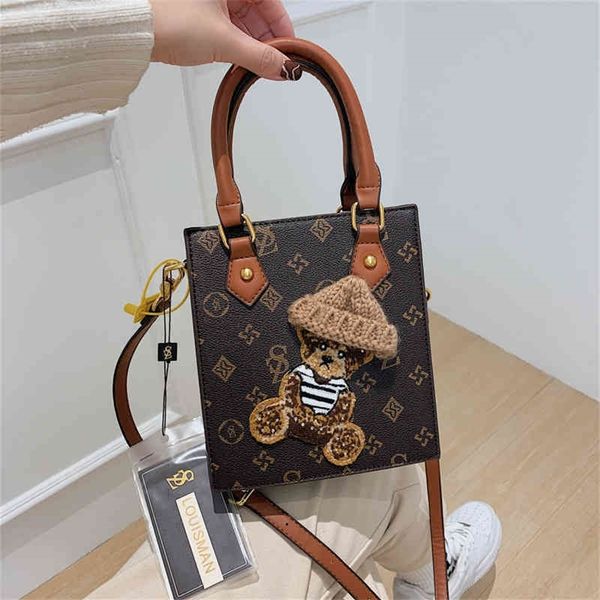 

2022 factory wholesale new small bag women's new fashion spring high-grade texture niche messenger portable lpod