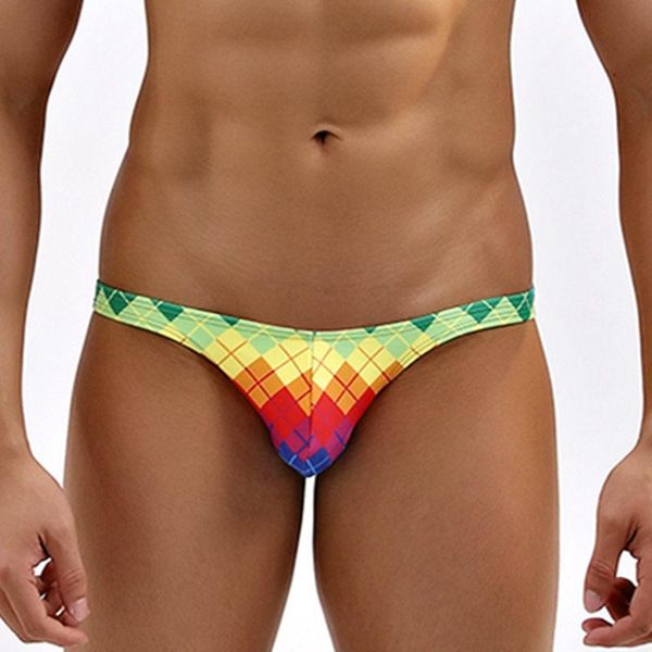Männer Badebekleidung Herren Schwimmschilder Bikini Sexy Low Taille Schwimmstüle Jungen Badeanzug Mann Strand Badeanzug Shorts Gay Desmiit 2021
