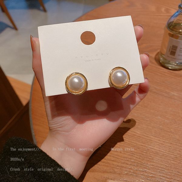 

925 silver needle individual pearl earrings with wire drawing edge