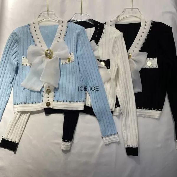 

women's t-shirt 2021 autumn bow-knot style sweet high-grade bead ice silk knitted long-sleeved shirt with diamonds shirts for women, White
