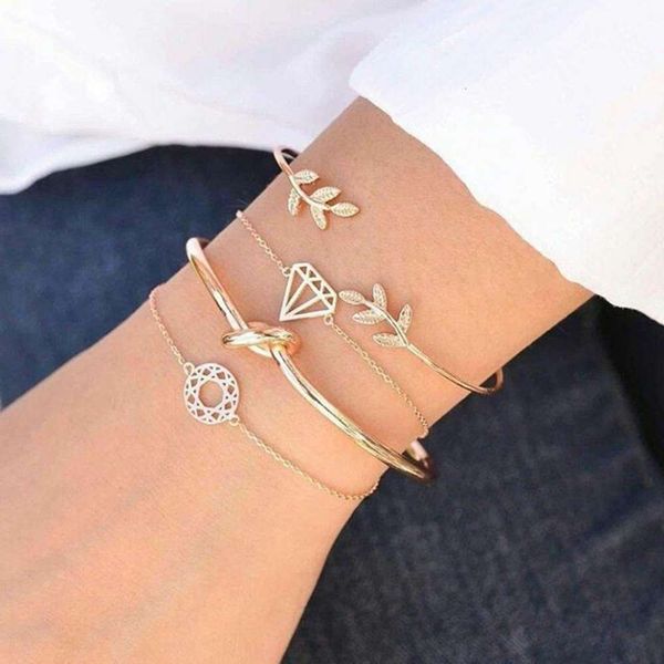 

hand catenary hand ornament fashion simple leaf combination 4-piece bracelet, Golden;silver