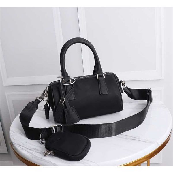 

hanghhangbag luxury designer fashion hand handbag handbags backpack wallet purse shoulder crossbody tote bags mini bag black lea