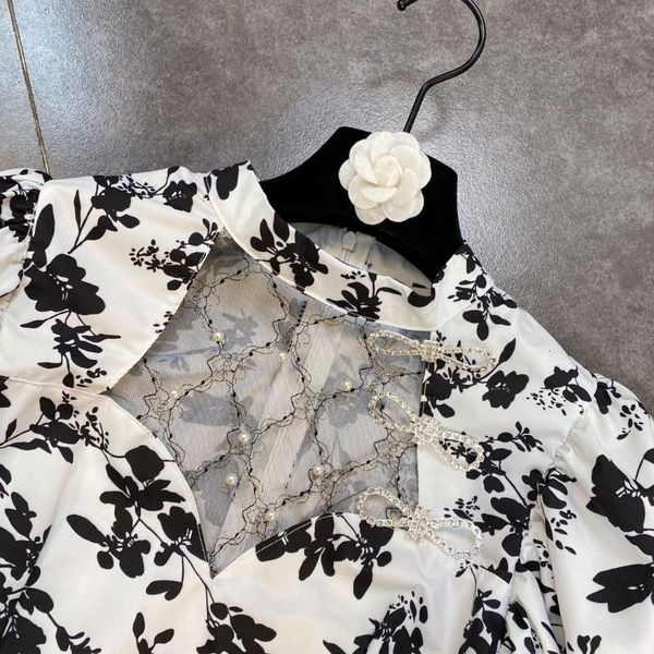 

women's t-shirt streetwear puff sleeve combine perspective broken flower bowknot rhinestone women black 2021 summer, White