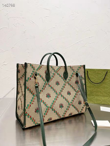

2021 designer single shoulder bag women's canvas bag graffiti painting combined with classic printing