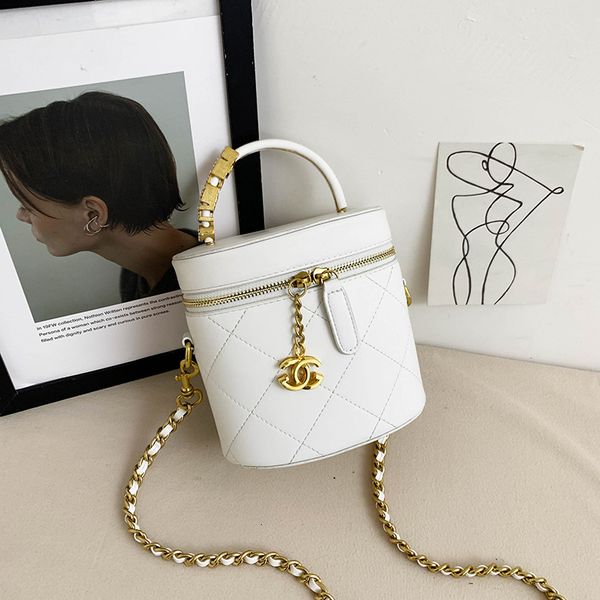 

2021 spring and summer single shoulder cross carry on women's bag