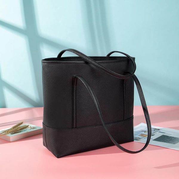 

evening bags 2021 fashion brand tote for women soft leather zipper closure women's shoulder bag designer handbags luxury charm