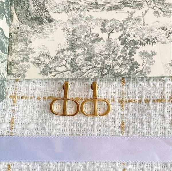 

design jewelry new letter earrings in autumn and winter 2021 6ljm, Golden