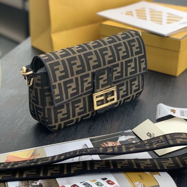 

ff club bag, casual and versatile women luxurys designers bags