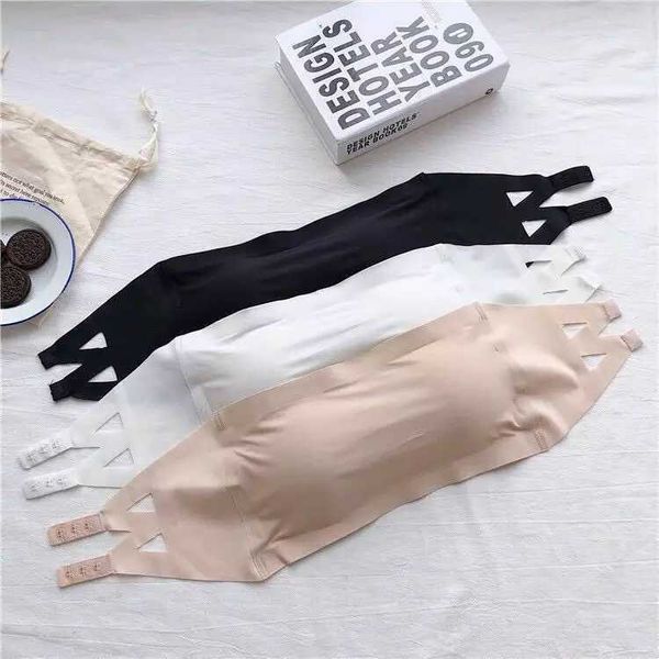 

strapless ice silk wrapped around the chest, breathable and light proof, buckle movement, shockproof girl traceless back, White