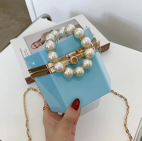 

factory wholesale women handbag candy-colored acrylic chain bag sweet and lovely beads shoulder handbags street trend hard box womens messen, Black;red