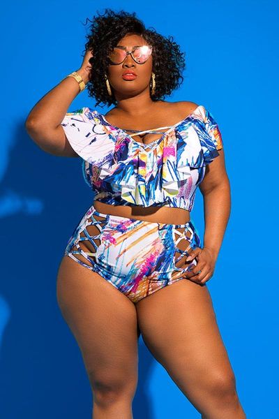 

women's swimwear 19 year big bikini swimsuits with extra fat ruffles, White;black