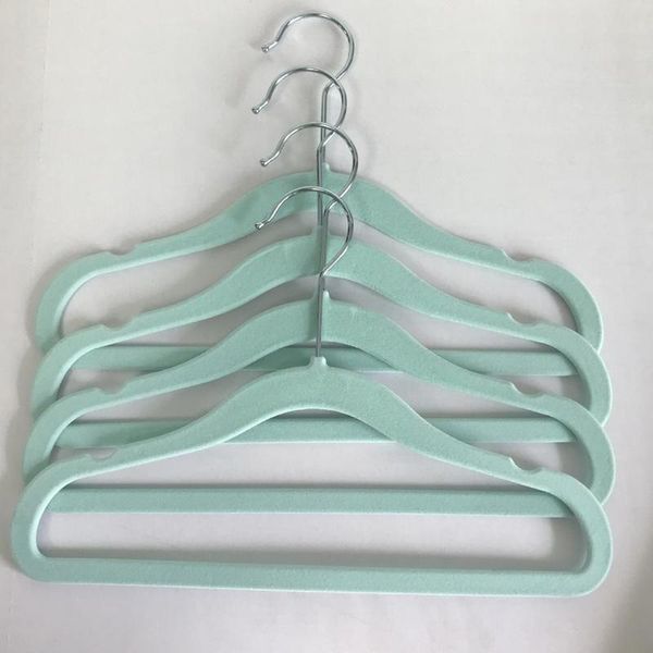 

hangers & racks 10pcs flocking children's hanger seamless non-slip portable plastic baby clothing storage rack