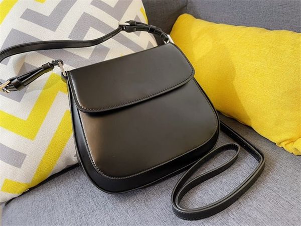 

2021 fashion brand bag luxury designer handbag flower design lady delivery