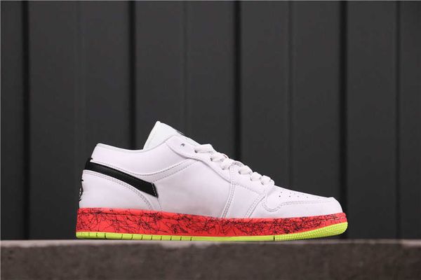 

high version jumpman 1 low shoes white and black women men fashion trainers luxurys designers
