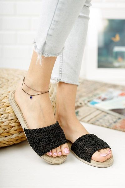 

single band braided black slippers