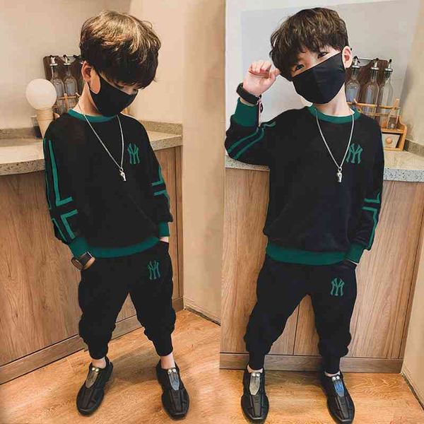 

autumn suit 2021 new sweater two-piece set boys' foreign style spring and autumn middle-aged children's han banchao, Black;white