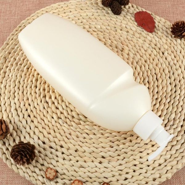 

storage bottles & jars 500ml plastic bottles, 17.6oz brown/blue hdpe cosmetic ovals w/ lotion pumps white for shampoos, conditioners,