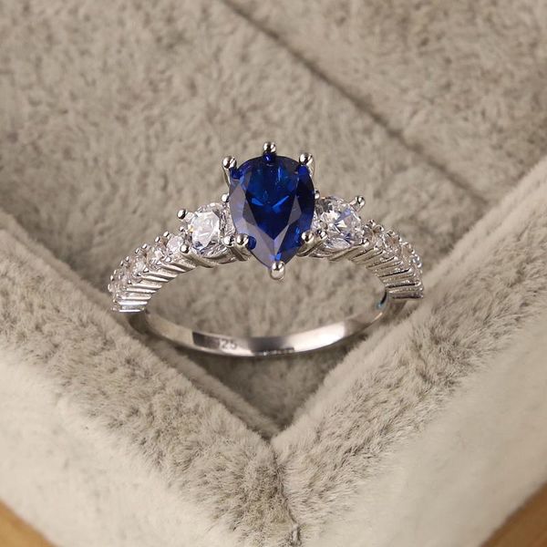 

cluster rings 2021 modern fashion women crystal zircon engagement design women's wedding, Golden;silver