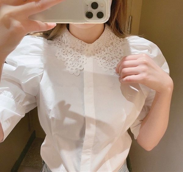 

kuzuwata new vintage chic lace hook flower peter pan collar blouse 2021 spring puff sleeve women shirts solid sweet blusas, White