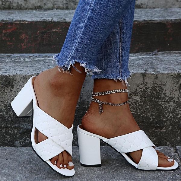 

sandals women summer fashion slippers lightweight casual 2021 cross check plaid shallow heel women's single shoes, Black