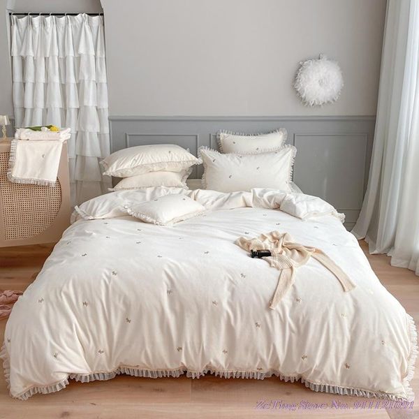 

bedding sets 1.8mbed sheet 4pcs set princess style winter baby velvet double-sided thickened warmth girl lace white duvetcover