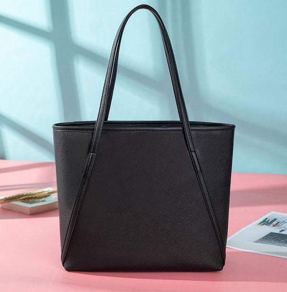 Markendesigner Frauen große Umhängetaschen Totes Luxus-Handtaschen Geldbörse Handtasche Einkaufen Strand Große Kapazität Computertasche Umhängetaschen 3 Farbe 8884