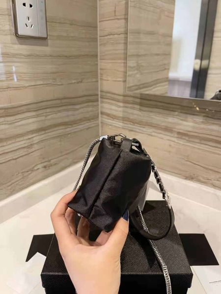 

2021 women's Fashion Bucket Bag High Quality Genuine Leather Shoulder Bag Classic Design Crossbody Bags Lady Handbags more colors G13, Black
