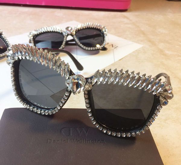 

fashion sunglasses style sunglasses with drills, exaggerated retro, bling rhinestones for women oversize sun glasses, Black