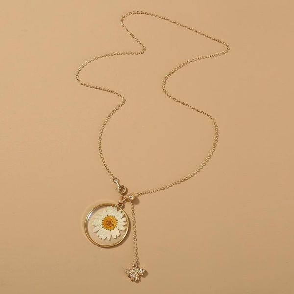 

chains japan and korea net red necklace fashion versatile neckchain chrysanthemum fresh little bee pendant single layer, Silver