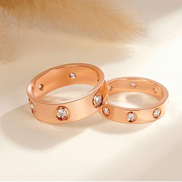 

cluster rings find good goods, classic brand love rings, women's engagement gift labels, wedding, Golden;silver